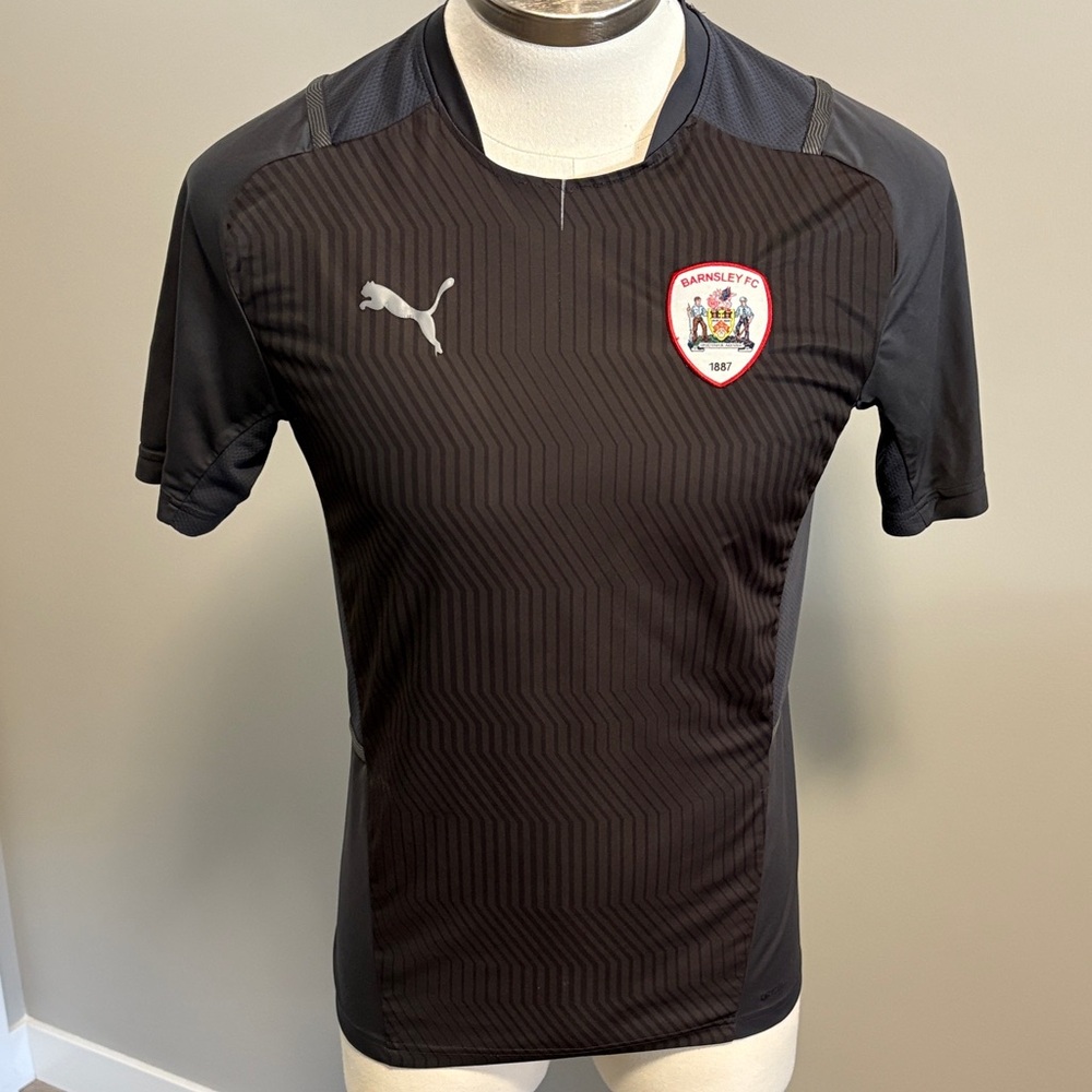 Puma Black Men's Jersey with Red Accents